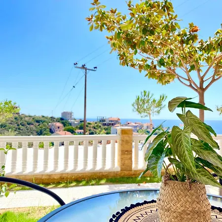 Apartament Thea Skála Marión